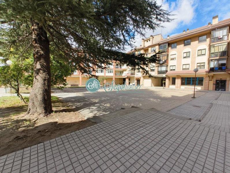 Foto 424dac17-907e-4299-8baa-a9a747b2314a. Piso  en venta en nueva , 4 dormitorios. en Sector Plaza de Toros Segovia