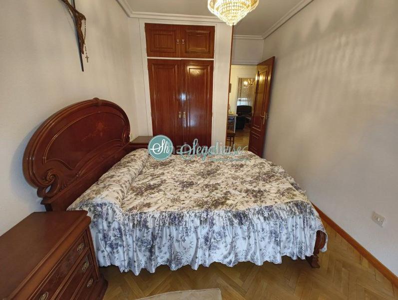 Foto b4383e0c-7613-4980-98af-9f4723574dde. Piso  en venta en nueva , 4 dormitorios. en Sector Plaza de Toros Segovia