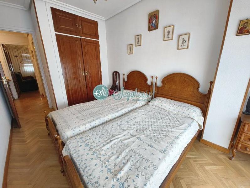 Foto eefabe13-5a92-4747-a371-6132c7e4d35c. Piso  en venta en nueva , 4 dormitorios. en Sector Plaza de Toros Segovia