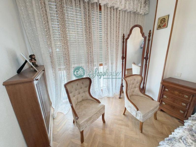 Foto f655f2be-b2fa-42f9-896c-b7391b8e476d. Piso  en venta en nueva , 4 dormitorios. en Sector Plaza de Toros Segovia