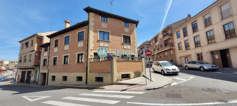 Foto f9ae3de8-7a8f-4276-8187-3c4d11572d7d. Pis amb calefacció a San Lorenzo - San Marcos Segovia