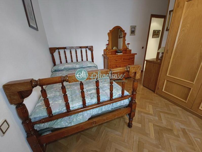 Foto 250b69e5-febf-4f3b-82f3-7e5e23e6c31a. Piso  en venta en casco antiguo, 3 dormitorios. en Segovia