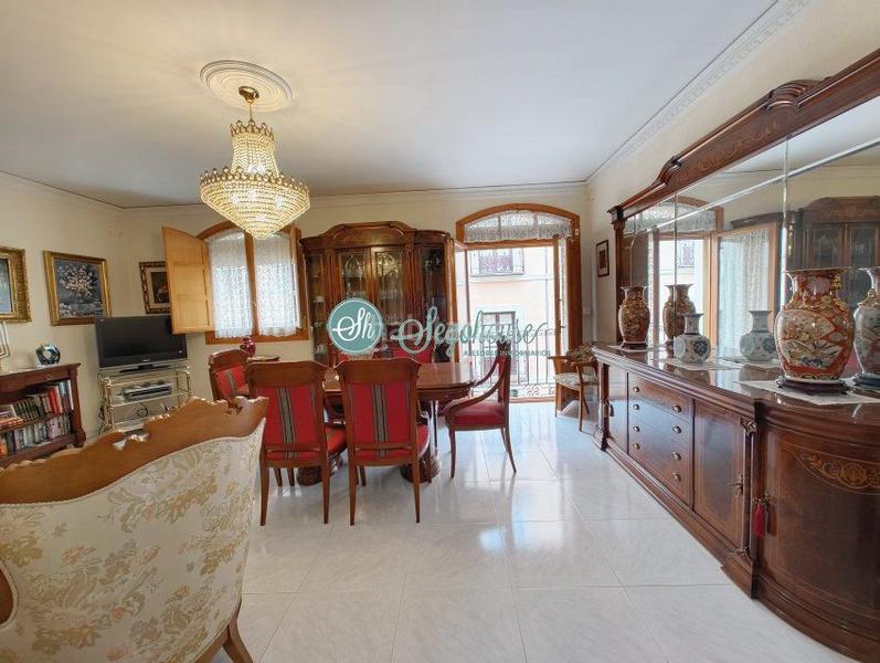 Foto 40e242f2-f5c3-4b68-8eb9-ba04ec8f2d94. Piso  en venta en casco antiguo, 3 dormitorios. en Segovia
