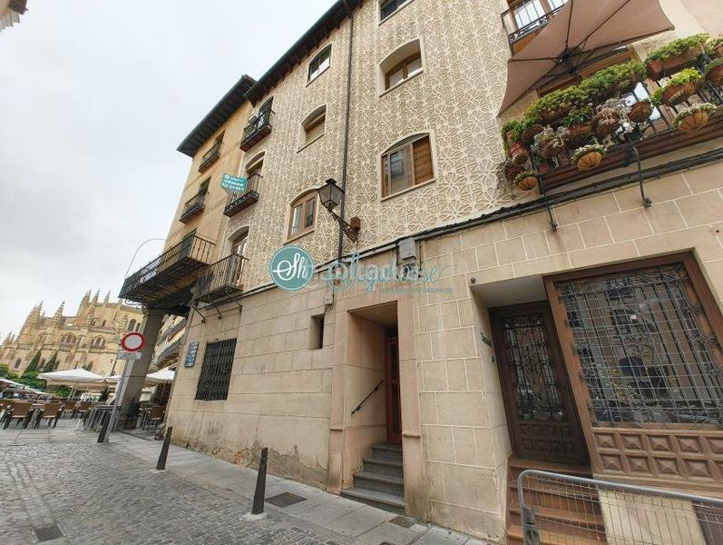 Foto 4fc1e38b-7686-4e16-bc2e-97366288d665. Piso  en venta en casco antiguo, 3 dormitorios. en Segovia