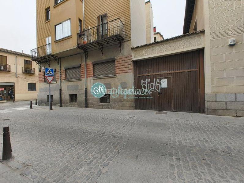 Foto 92cdbb2e-8b7f-41f6-83ae-a144810ea0cd. Piso  en venta en casco antiguo, 3 dormitorios. en Segovia