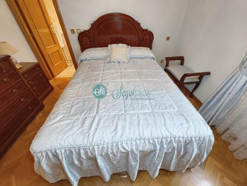 Foto de42b5ee-0012-4f98-9122-6425493a6351. Piso  en venta en casco antiguo, 3 dormitorios. en Segovia