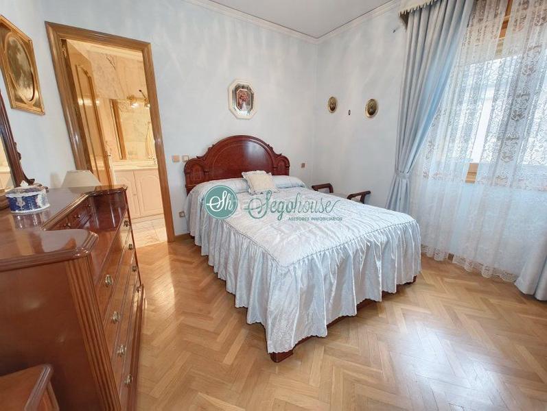Foto e47d8e44-b2f7-480e-9825-ce96273539dc. Piso  en venta en casco antiguo, 3 dormitorios. en Segovia