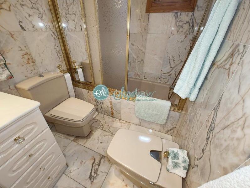 Foto e75422a6-b714-4f20-9d49-9348dfb9e510. Piso  en venta en casco antiguo, 3 dormitorios. en Segovia