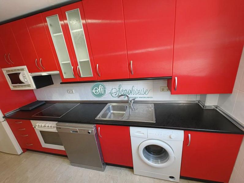 Foto 2a085da5-fc2a-4c24-ad80-ce05ffe94157. Etagenwohnung mit heizung parking in Bernuy de Porreros