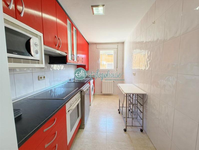 Foto 65468643-912f-4029-b964-b55e59d0e9d8. Etagenwohnung mit heizung parking in Bernuy de Porreros