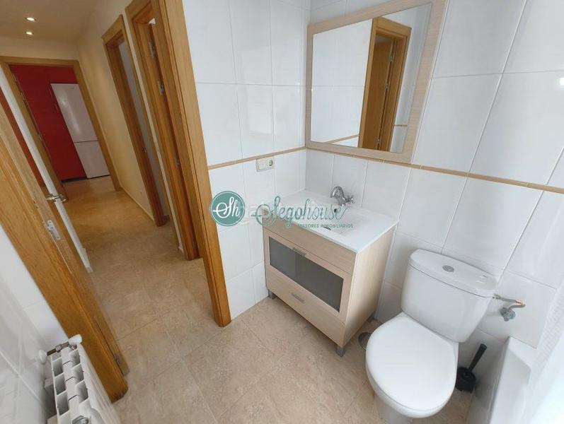 Foto 8f8eb5f2-e63e-4331-9927-c70ece56312d. Etagenwohnung mit heizung parking in Bernuy de Porreros