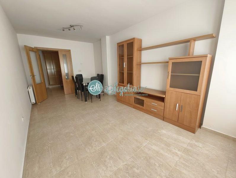 Foto e7353266-b7de-4f0b-b570-9522f522c8b7. Etagenwohnung mit heizung parking in Bernuy de Porreros