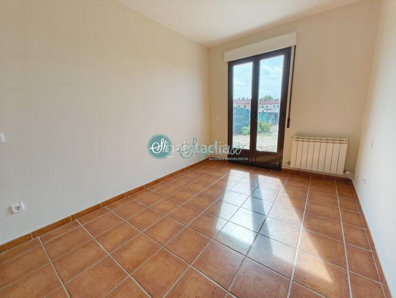 Foto 02f042ac-19a9-4e14-8ef3-e10746e06dd3. Chalet with heating in Área Rural Segovia