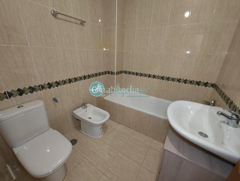 Foto 0913da94-03a6-4de9-8290-2fcf63b74f1a. Chalet with heating in Área Rural Segovia