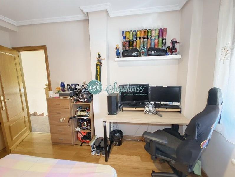 Foto 2f56dcb3-47c3-4520-81d0-e76a56c045a2. Chalet con riscaldamento parcheggio in Área Rural Segovia