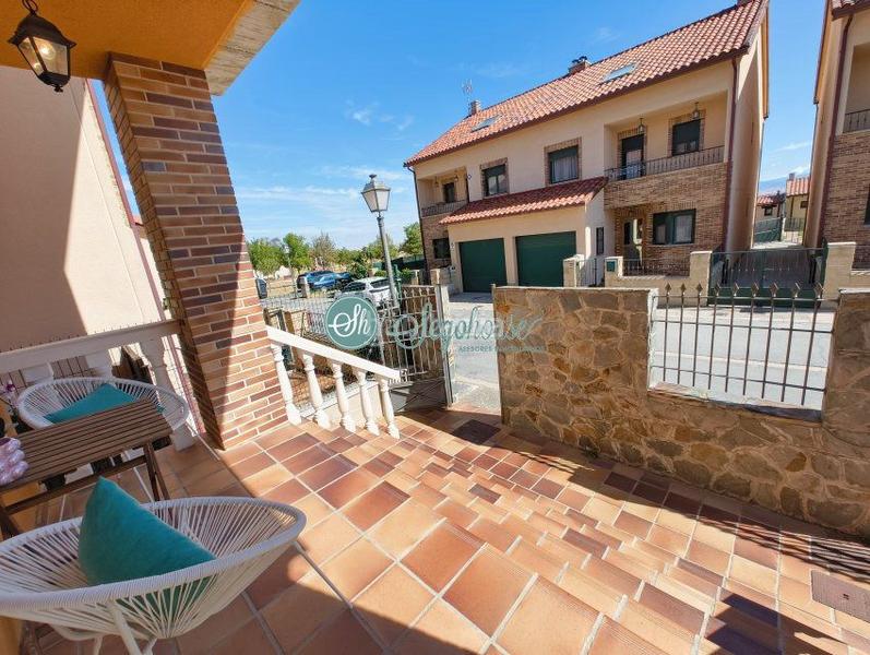 Foto 433be0cb-83e9-430a-a4a4-a8a76cfb62ea. Chalet con riscaldamento parcheggio in Área Rural Segovia