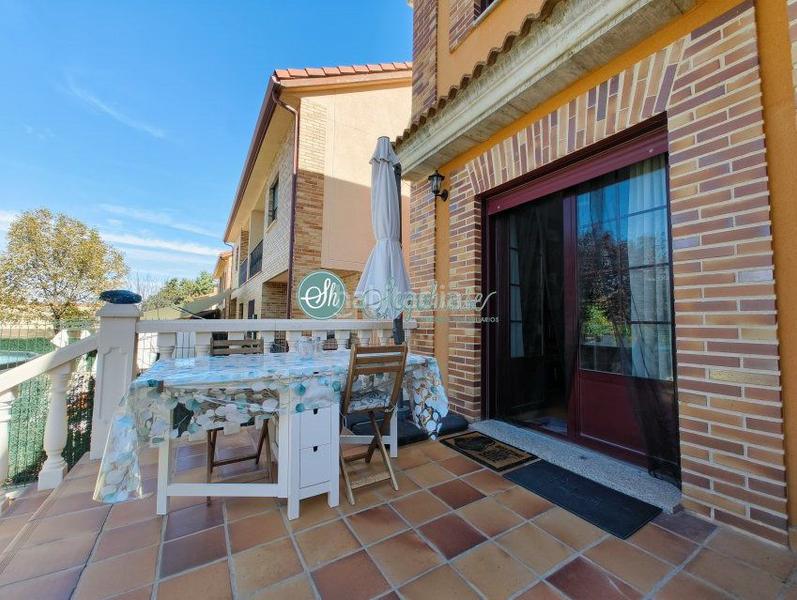 Foto 479fc6f8-913e-417a-a184-66a1b598d2e2. Chalet con riscaldamento parcheggio in Área Rural Segovia