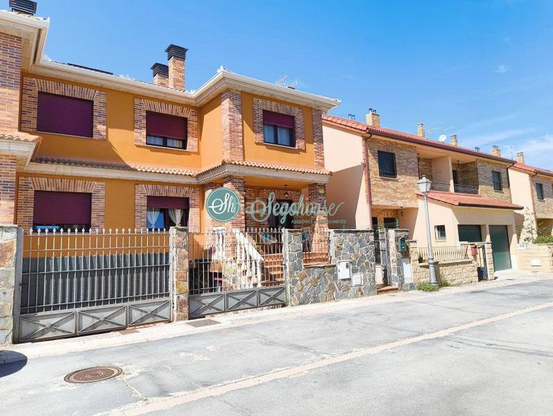 Foto 88fe9b71-aa13-4b3b-822c-3e89295b3426. Chalet con riscaldamento parcheggio in Área Rural Segovia