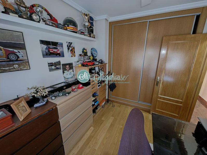 Foto 8d7c61d9-dfda-4e6f-a918-d51af2b5a6a5. Chalet con riscaldamento parcheggio in Área Rural Segovia