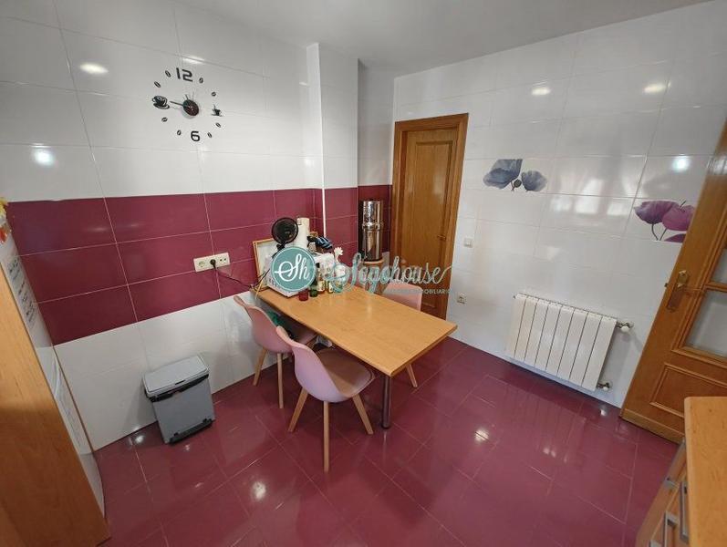 Foto 90f90ae8-7455-4604-b916-9f0da1bd4f11. Chalet con riscaldamento parcheggio in Área Rural Segovia