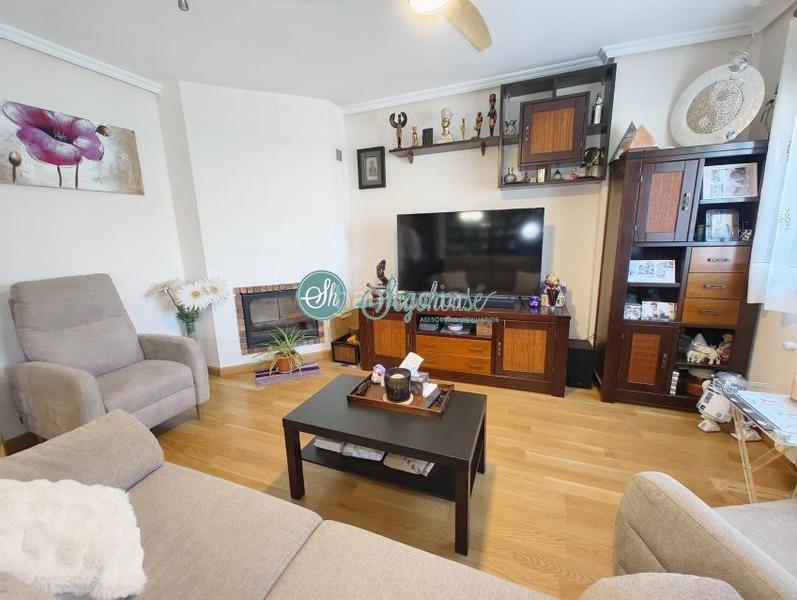 Foto 9a7e990e-7aef-409f-92f0-fc2e8878ba4b. Chalet con riscaldamento parcheggio in Área Rural Segovia