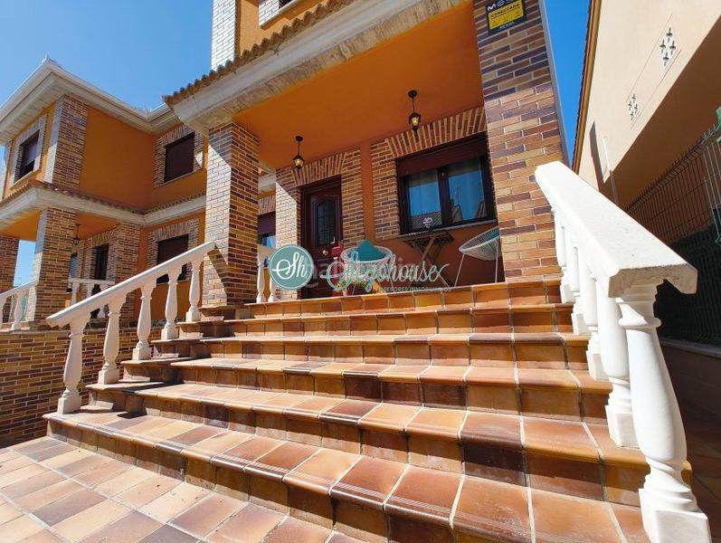 Foto accf1a8e-4647-4423-b310-40231ed4566f. Chalet con riscaldamento parcheggio in Área Rural Segovia