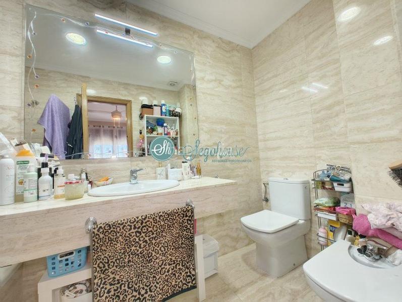 Foto c3c9f228-1caa-4e16-98cc-eb64a30336d2. Chalet con riscaldamento parcheggio in Área Rural Segovia