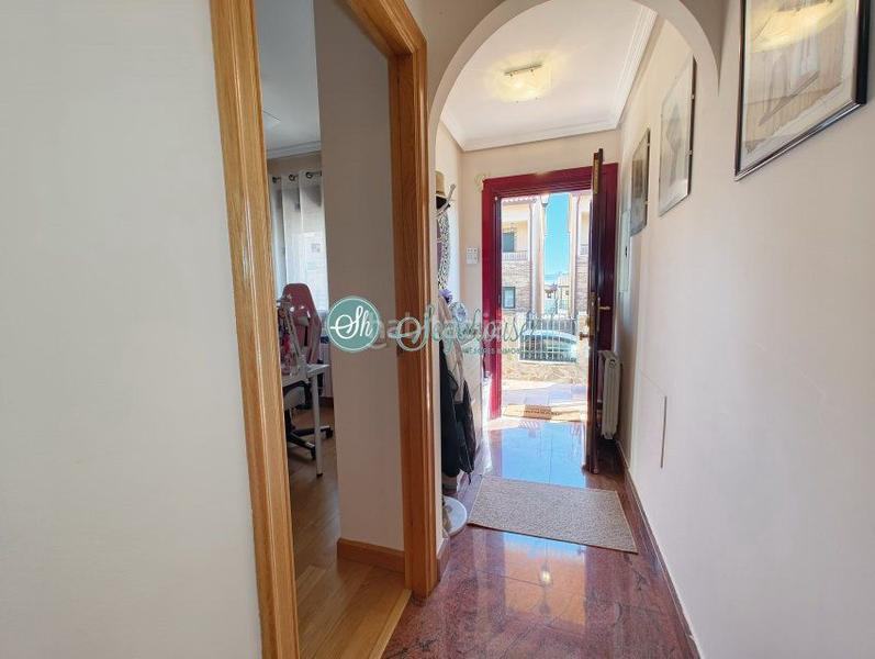 Foto caee07cb-b212-41a4-a657-bdfdbb8107df. Chalet con riscaldamento parcheggio in Área Rural Segovia