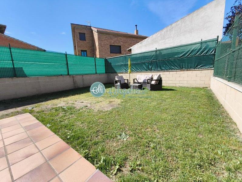 Foto d6caa221-c9c3-4c9a-a533-eada914605fe. Chalet con riscaldamento parcheggio in Área Rural Segovia