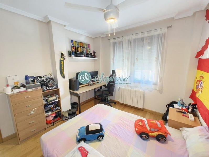 Foto fbba8327-abe7-44ef-99df-f7fdb82be40f. Chalet con riscaldamento parcheggio in Área Rural Segovia