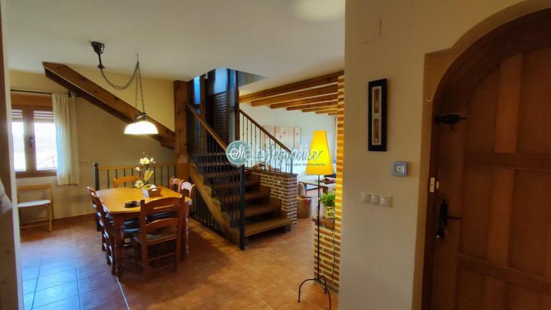 Foto 6bec1586-0da3-4d3f-b5e0-907dde8f8c9a. Chalet mit heizung parking in Lastrilla (La)