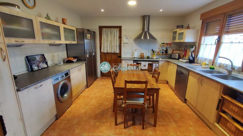 Foto c634c693-440b-40f1-ae02-053f59108962. Chalet mit heizung parking in Lastrilla (La)