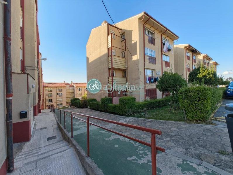 Foto 5170d017-c622-4970-bf38-79ad9eddf224. Appartement avec chauffage dans Sector Plaza de Toros Segovia
