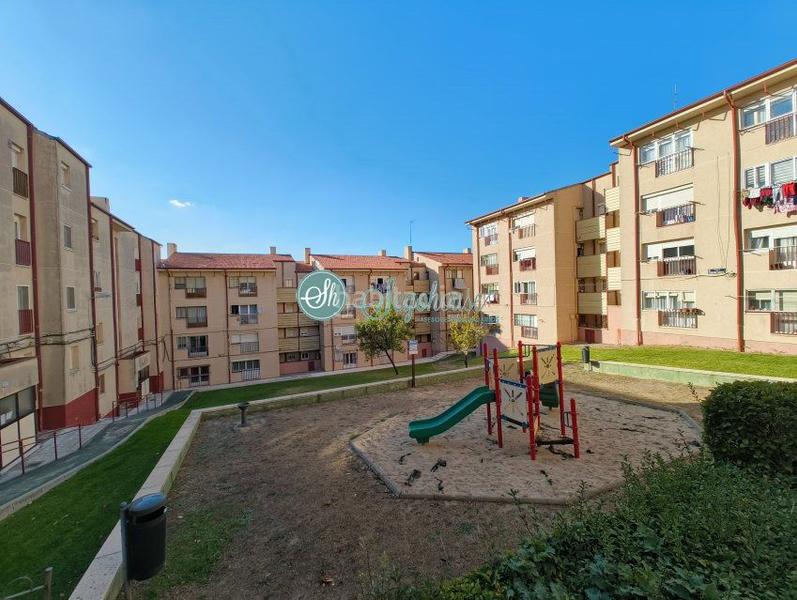 Foto da0e9efe-1414-48fb-a1fa-77d79bb71996. Appartement avec chauffage dans Sector Plaza de Toros Segovia