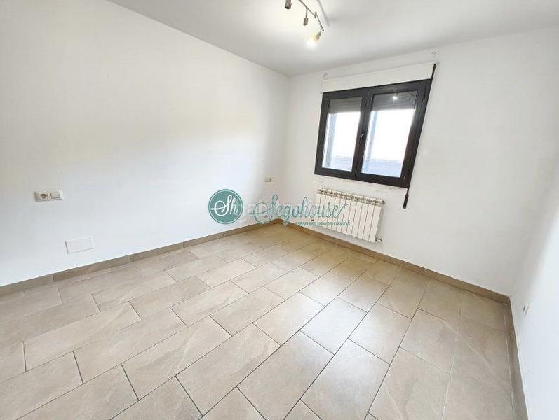 Foto 22122d7a-8660-42bc-aa87-2e2715c86e83. Xalet amb calefacció aparcament a Trescasas