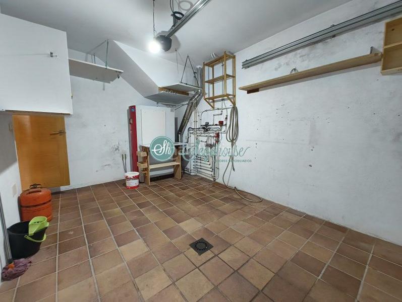 Foto 5df00c48-b386-4680-ba4e-457c79336631. Xalet amb calefacció aparcament a Trescasas