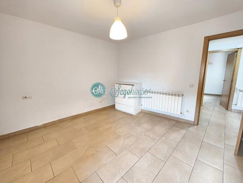 Foto d91a0a71-de81-4739-9539-a671cdb199dc. Xalet amb calefacció aparcament a Trescasas