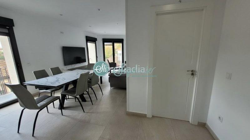 Foto 015ea267-b45c-4283-93cb-a94cc125a6ee. Alquiler piso  en alquiler en san lorenzo, 5 dormitorios. en Segovia