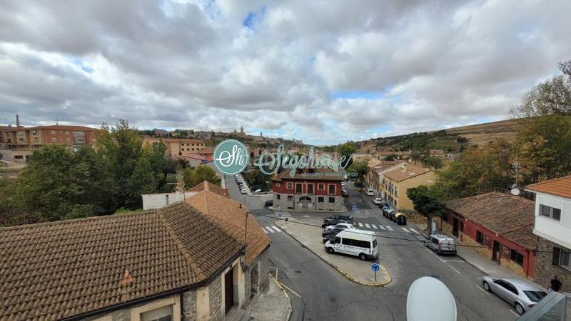 Foto 03930034-f6bc-44e0-9eaa-d4d8605aedc9. Alquiler piso  en alquiler en san lorenzo, 5 dormitorios. en Segovia