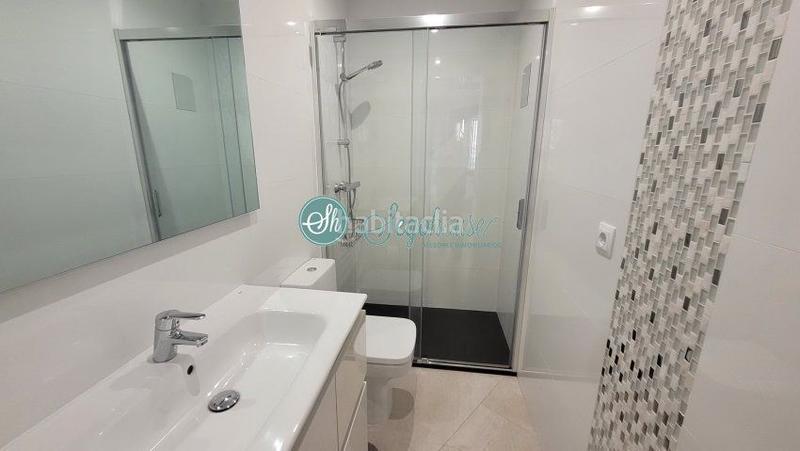 Foto 990d436e-c980-4b67-979d-b136ac1f2433. Alquiler piso  en alquiler en san lorenzo, 5 dormitorios. en Segovia