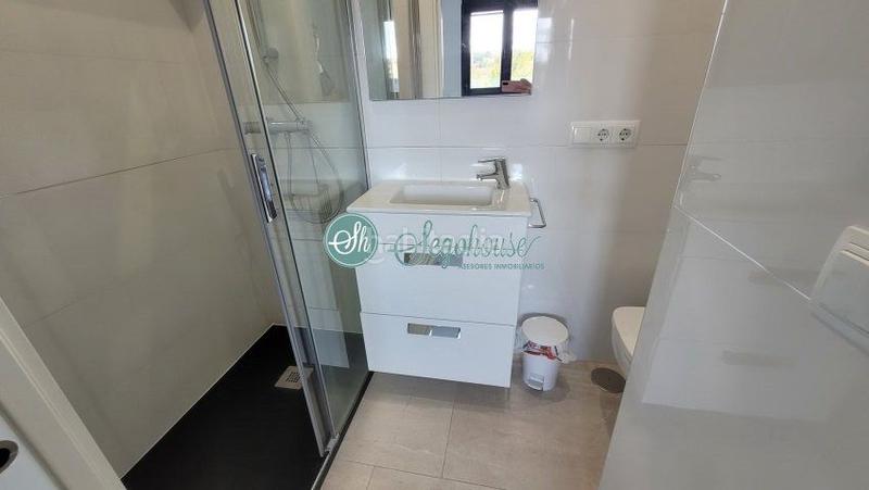 Foto b103a1a5-901f-49df-89ff-9e9fdf5a5170. Alquiler piso  en alquiler en san lorenzo, 5 dormitorios. en Segovia