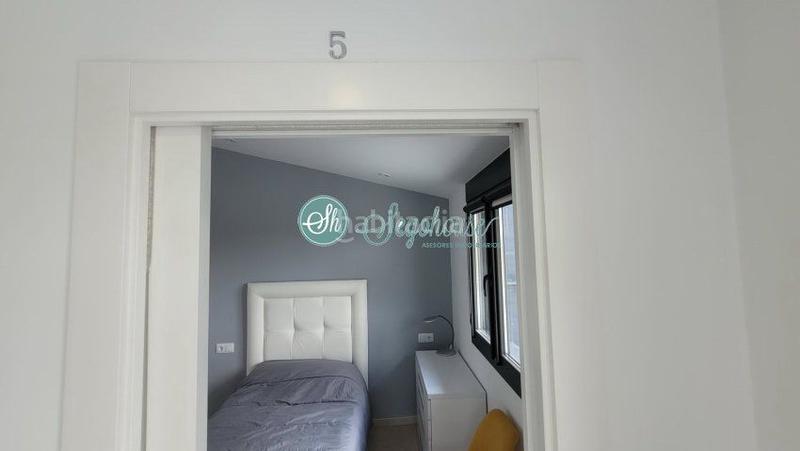 Foto b2bd5a34-3711-463d-97b0-6a28999aaabb. Alquiler piso  en alquiler en san lorenzo, 5 dormitorios. en Segovia