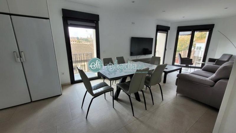 Foto dd421cf1-3ad9-490a-9cec-d794be187a18. Alquiler piso  en alquiler en san lorenzo, 5 dormitorios. en Segovia