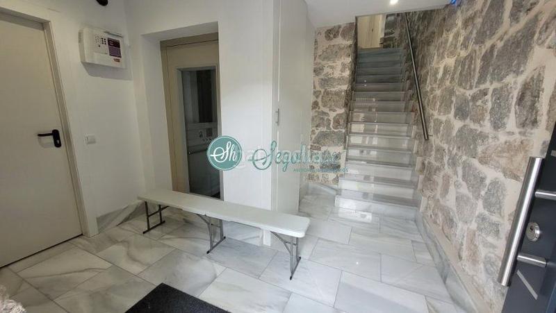 Foto f8c2e0c9-9d3a-4f26-93d4-4a577f297c55. Alquiler piso  en alquiler en san lorenzo, 5 dormitorios. en Segovia