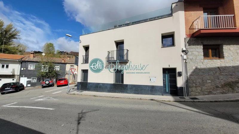 Foto 5ecb5785-64f7-4944-81ae-a6345ac42136. Rent flat with heating in San Lorenzo - San Marcos Segovia