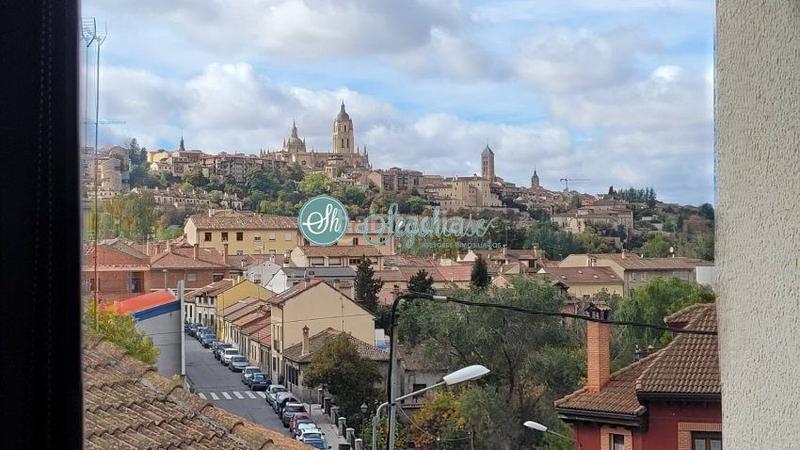 Foto bb0357d5-6b48-4bb0-b139-886120841e79. Rent flat with heating in San Lorenzo - San Marcos Segovia