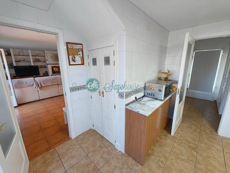 Foto 08c3a132-d25d-4527-9547-a33d2792d484. Chalet avec chauffage parking dans Torrecaballeros