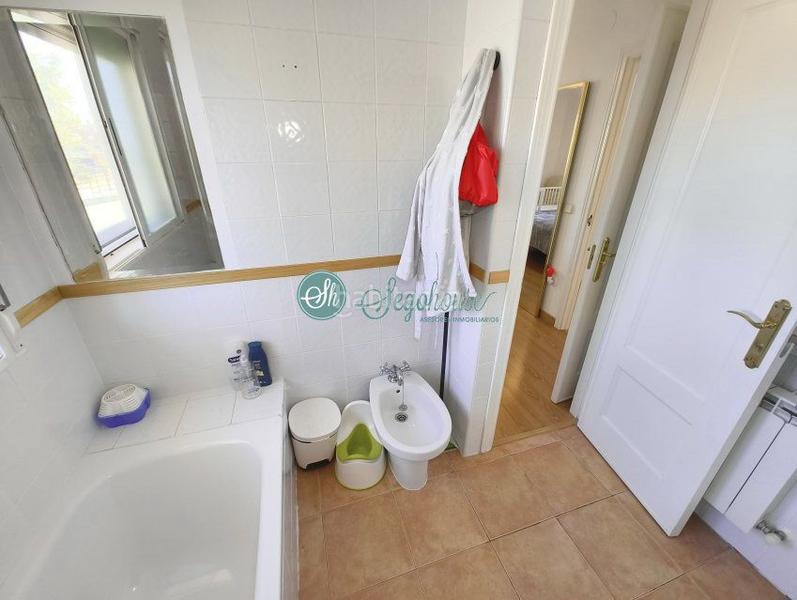 Foto 437f44a9-9cc8-418d-ab75-5955b565d27e. Chalet avec chauffage parking dans Torrecaballeros