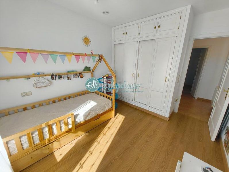 Foto 63715e35-ea6b-4611-b4a9-fe8fb68c4267. Chalet avec chauffage parking dans Torrecaballeros