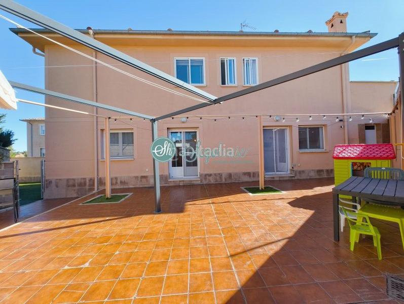 Foto 63a5b7ca-644b-4df6-8d5d-4a0bb653d64e. Chalet avec chauffage parking dans Torrecaballeros